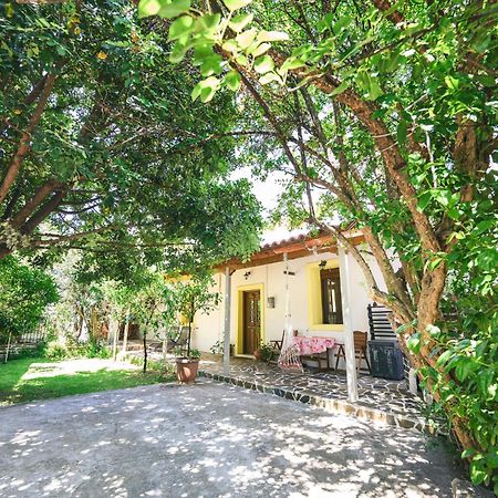 Small Villa Gerani Agios Vlasios  外观 照片