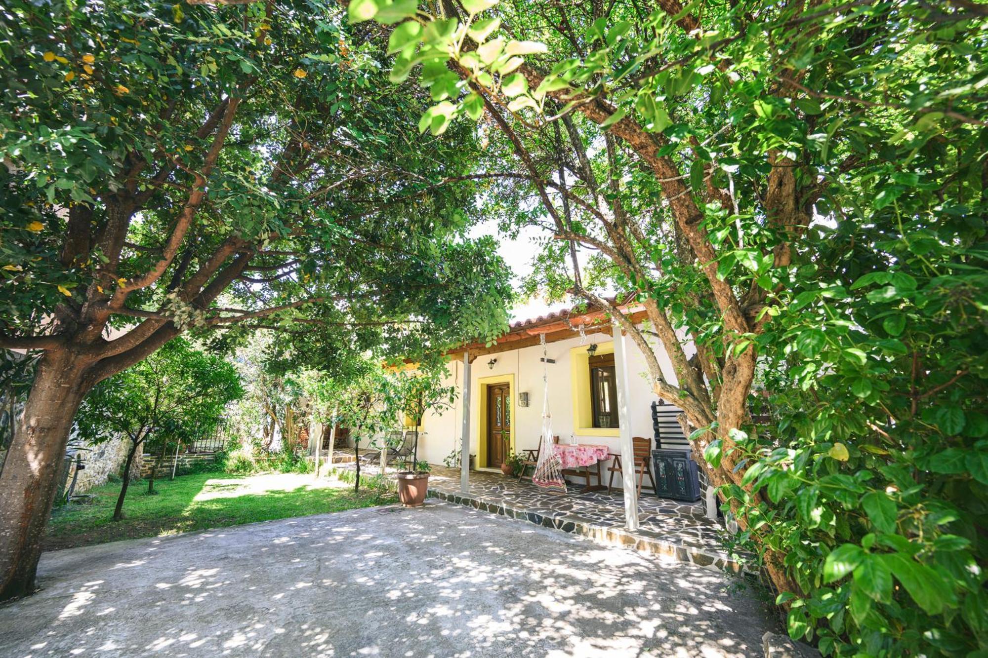 Small Villa Gerani Agios Vlasios  外观 照片
